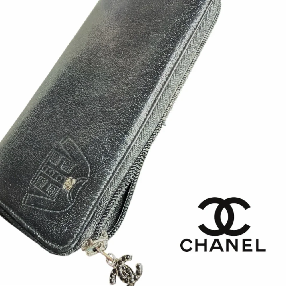 Chanel‎ Black Jacket Embossed Long Zipper Wallet